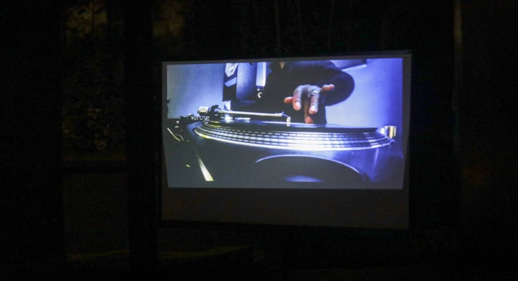 SOUND ON SCREEN | Never Stop – A Music That Resists by Jaqueline Caux